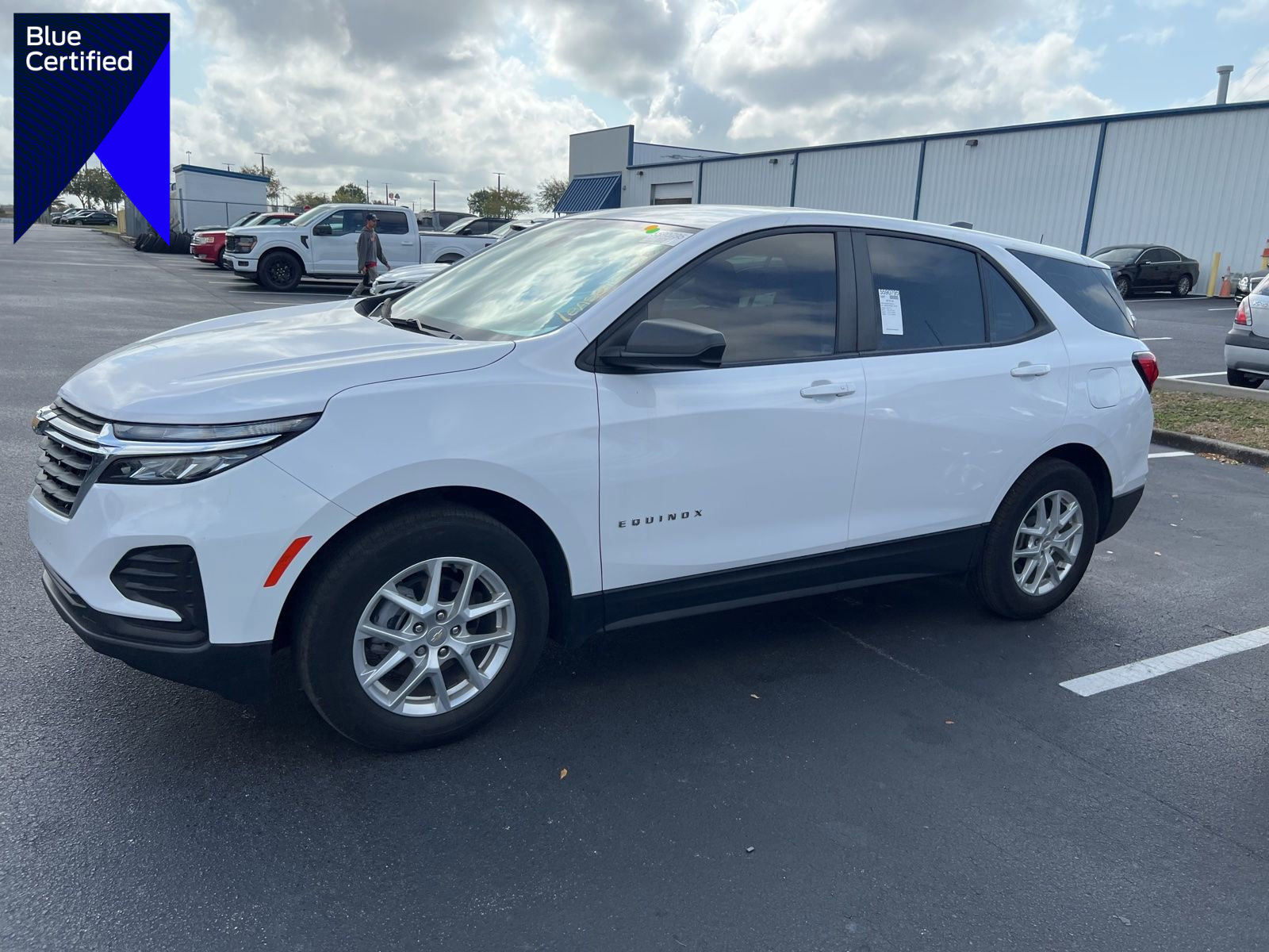 Used 2024 Chevrolet Equinox LS image 1