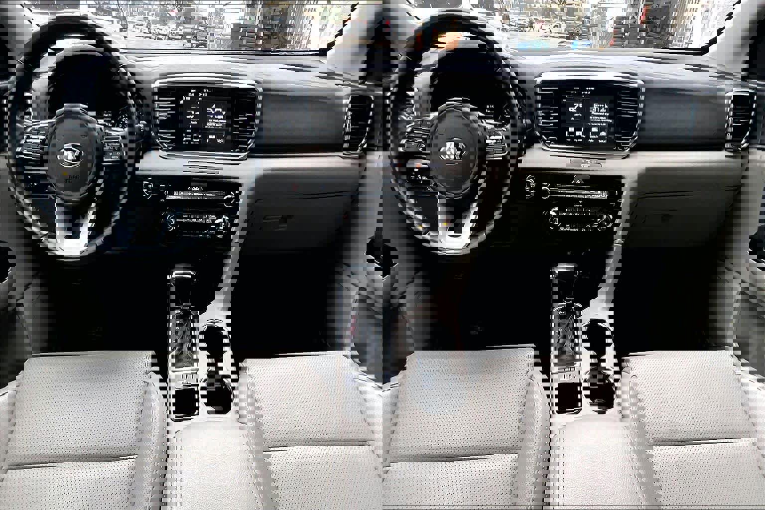 Used 2020 Kia Sportage EX image 30