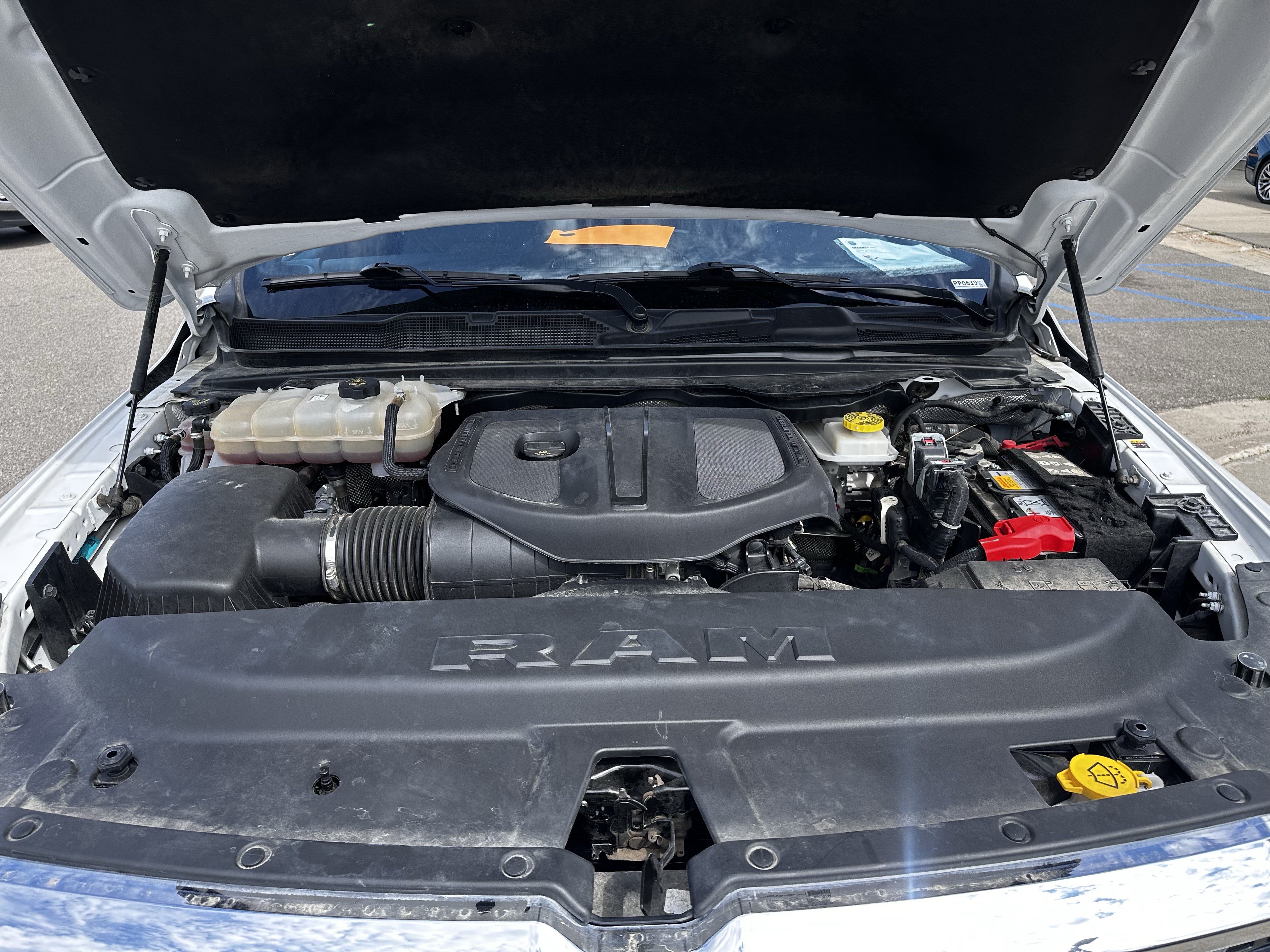 Used 2025 RAM 1500 Big Horn AWD/4WD image 11