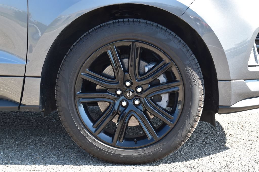Certified 2024 Ford Edge ST-Line AWD/4WD image 4
