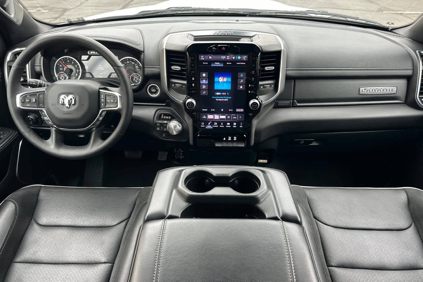 Used 2025 RAM 1500 Laramie AWD/4WD image 3