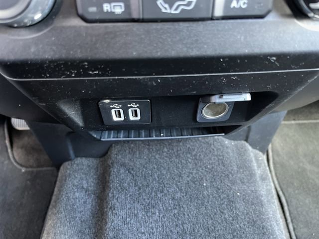 Certified 2020 Ford F150 XLT w/ Equipment Group 302A Luxury image 35