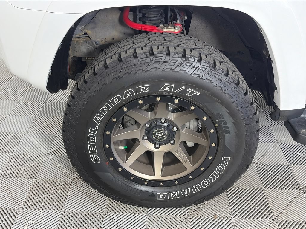 Used 2020 Toyota 4Runner 4WD image 8