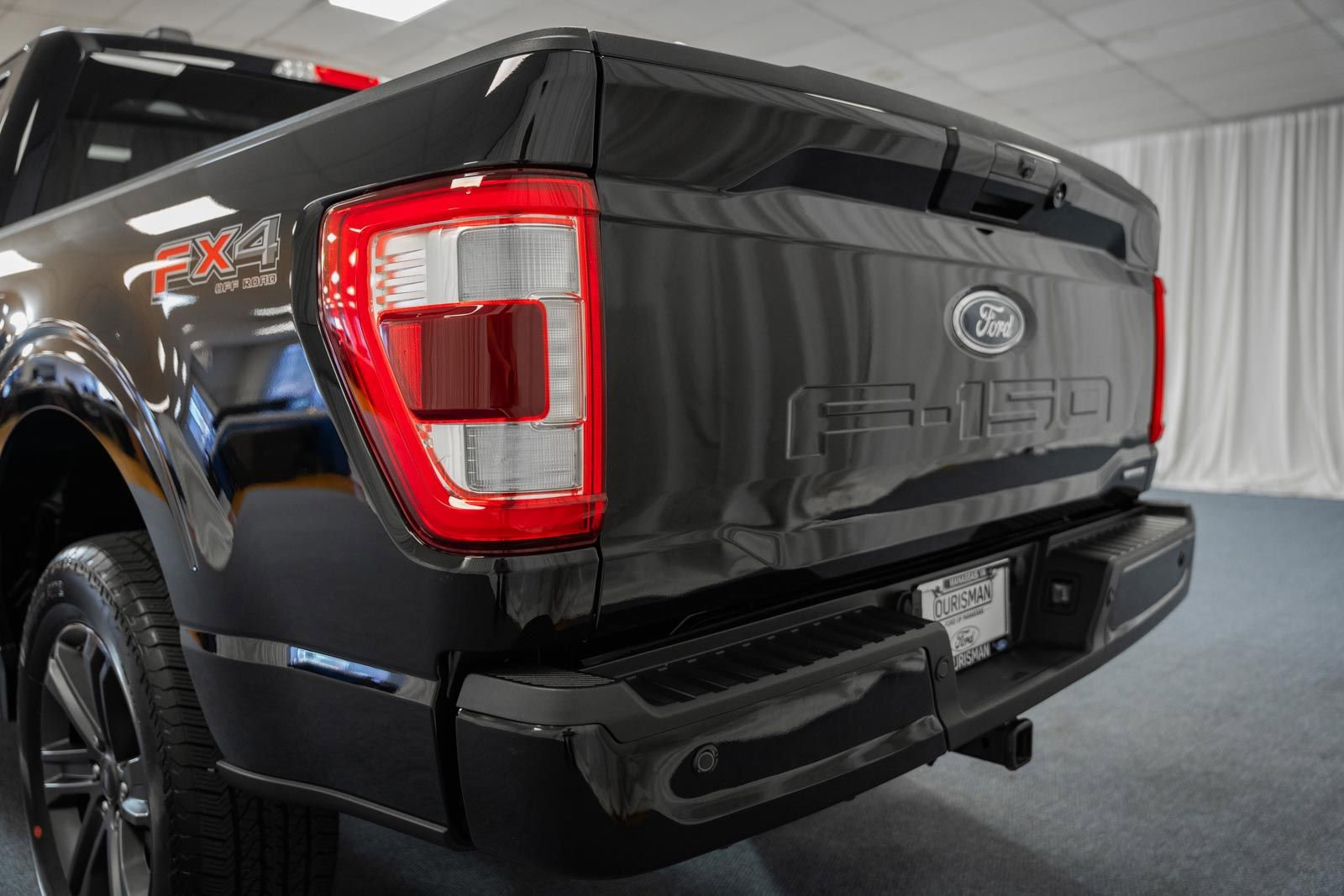 Certified 2023 Ford F150 Lariat w/ Equipment Group 502A High image 6