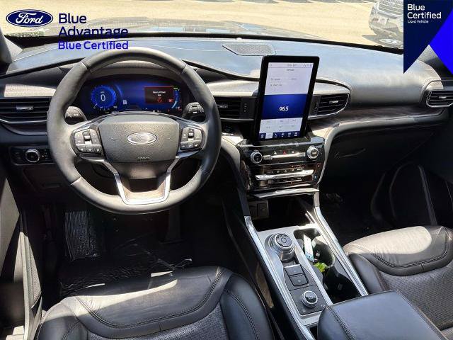 Certified 2023 Ford Explorer Platinum w/ Technology Package AWD/4WD image 9