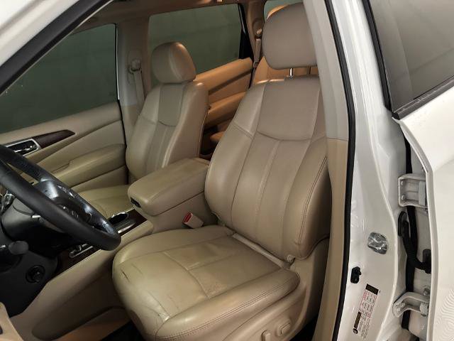 Used 2018 Nissan Pathfinder Platinum FWD image 19