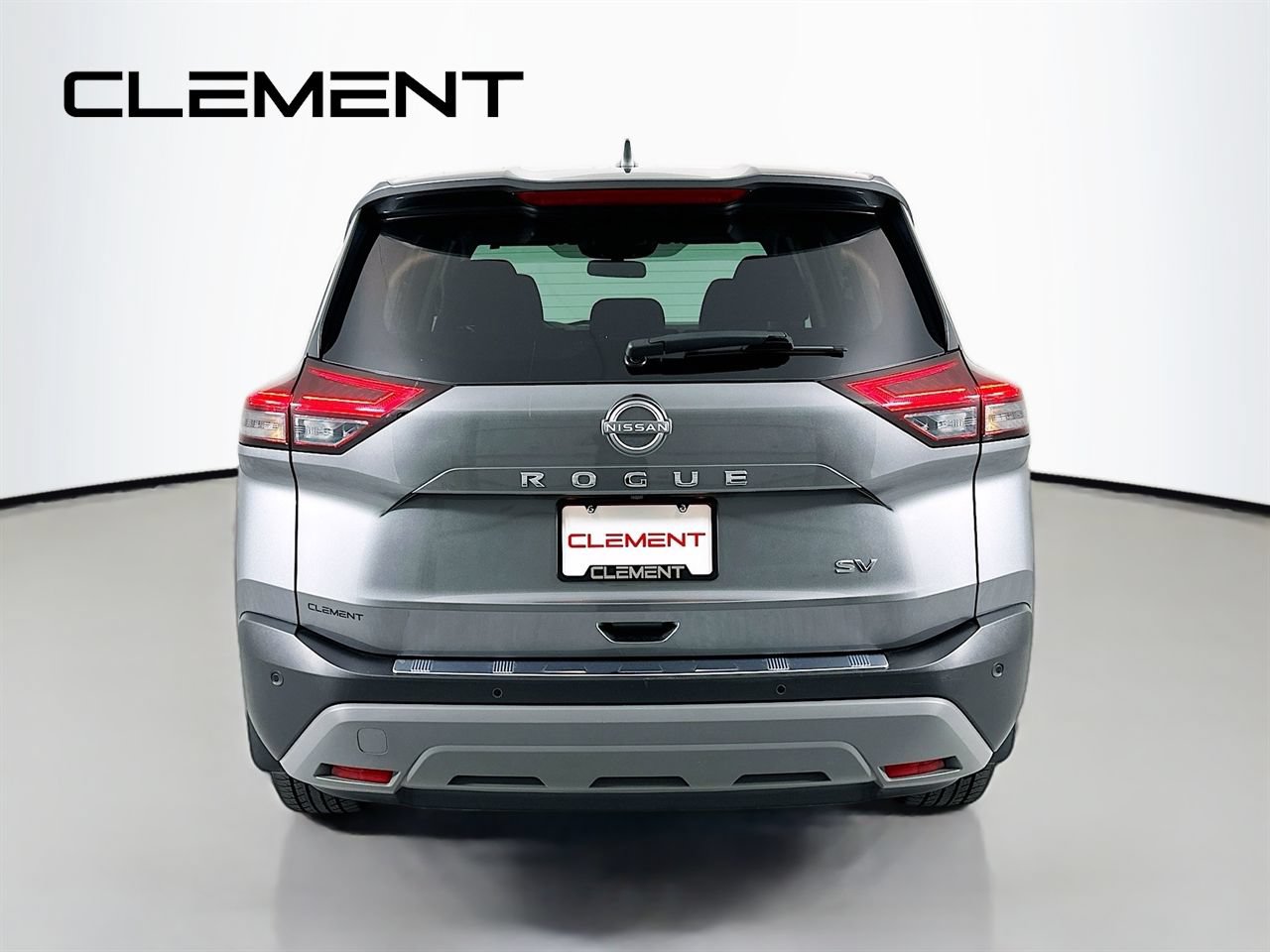 Used 2023 Nissan Rogue SV FWD image 8