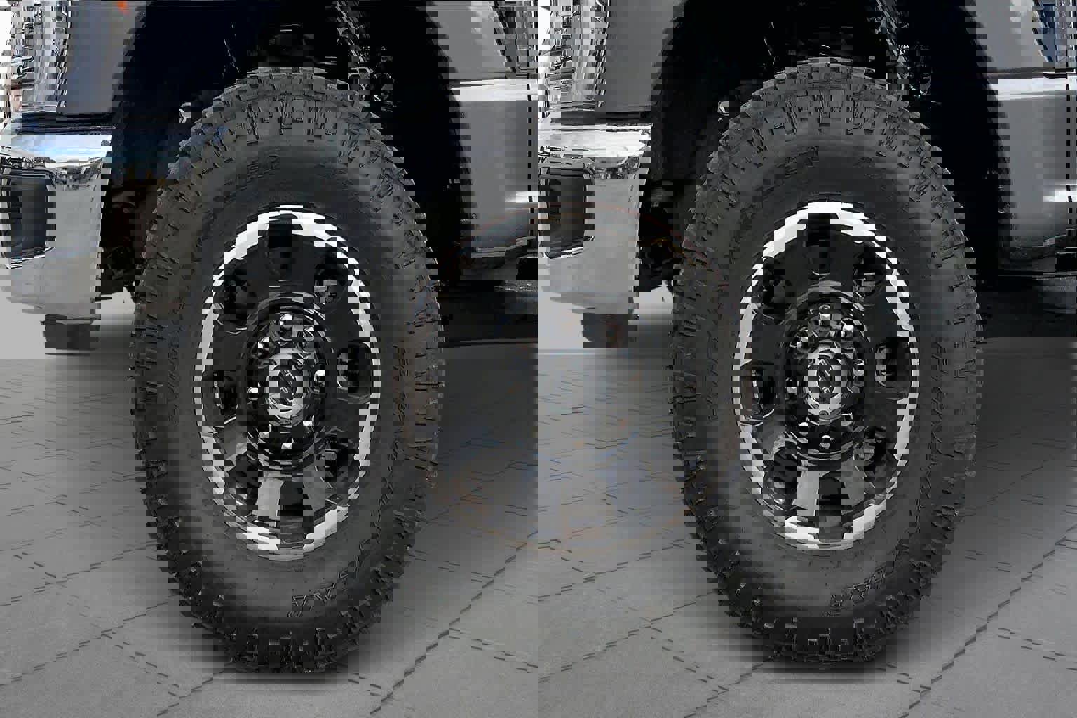 Certified 2025 Ford F250 Lariat w/ Tremor Off-Road Package image 12