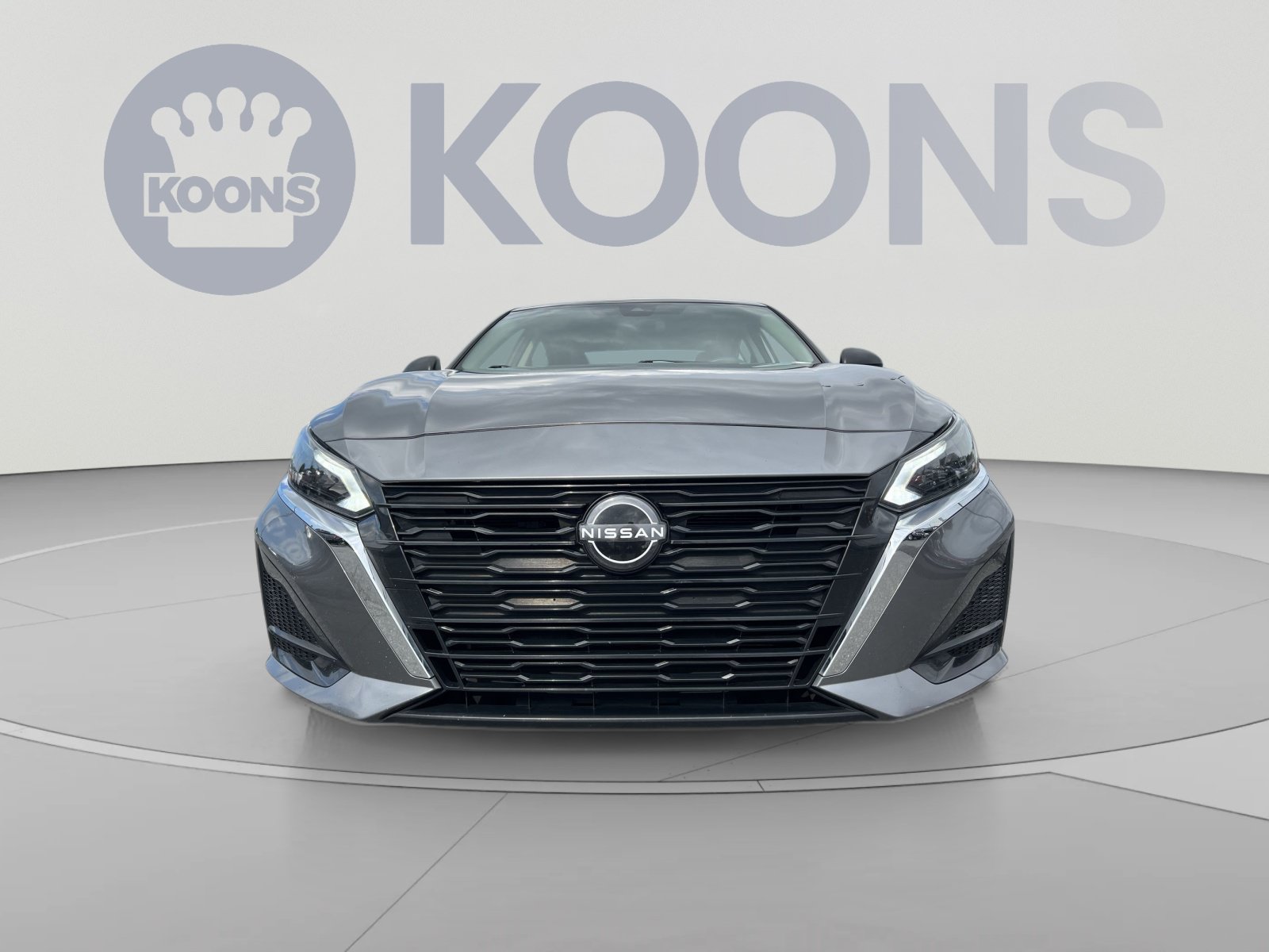 Used 2024 Nissan Altima 2.5 SV FWD image 11
