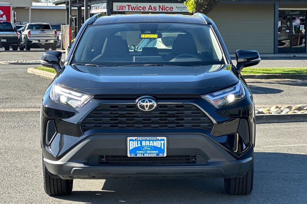 Used 2025 Toyota RAV4 XLE image 6