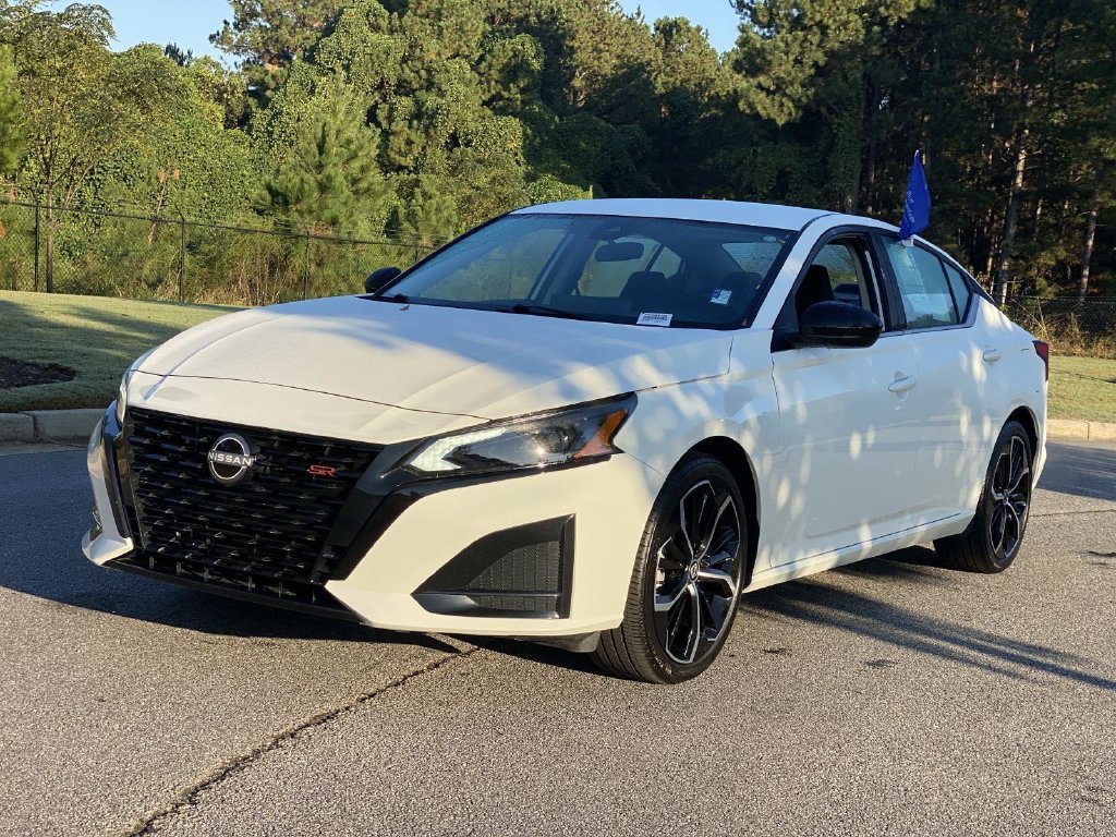 Used 2026 Nissan Altima 2.5 SR FWD image 10