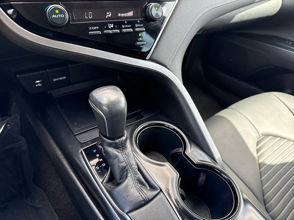 Used 2018 Toyota Camry SE image 21