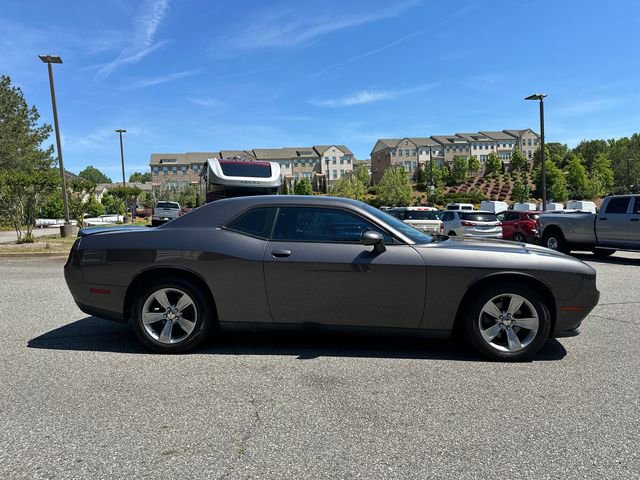 Used 2020 Dodge Challenger SXT RWD image 8