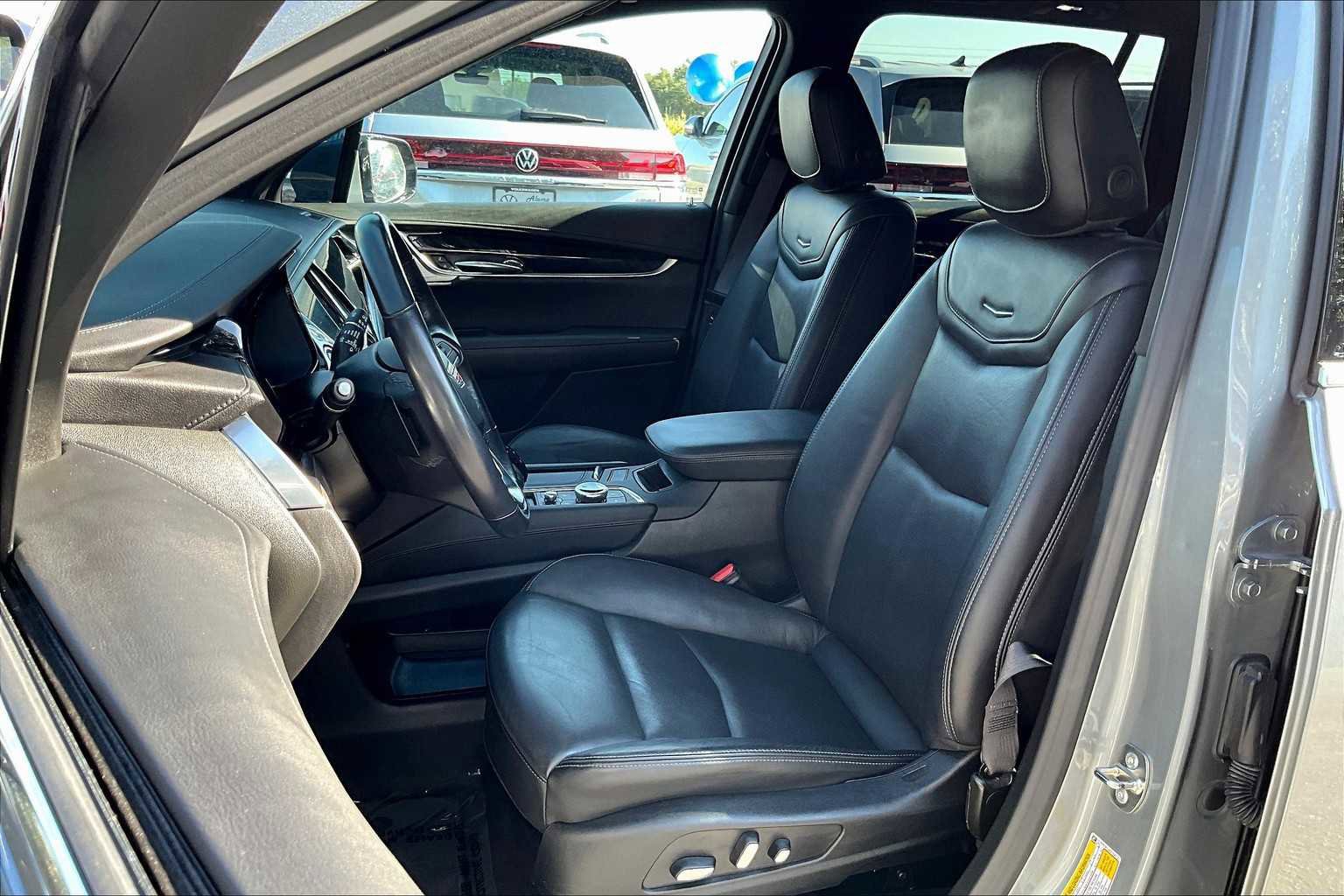 Used 2024 Cadillac XT6 Premium Luxury image 20