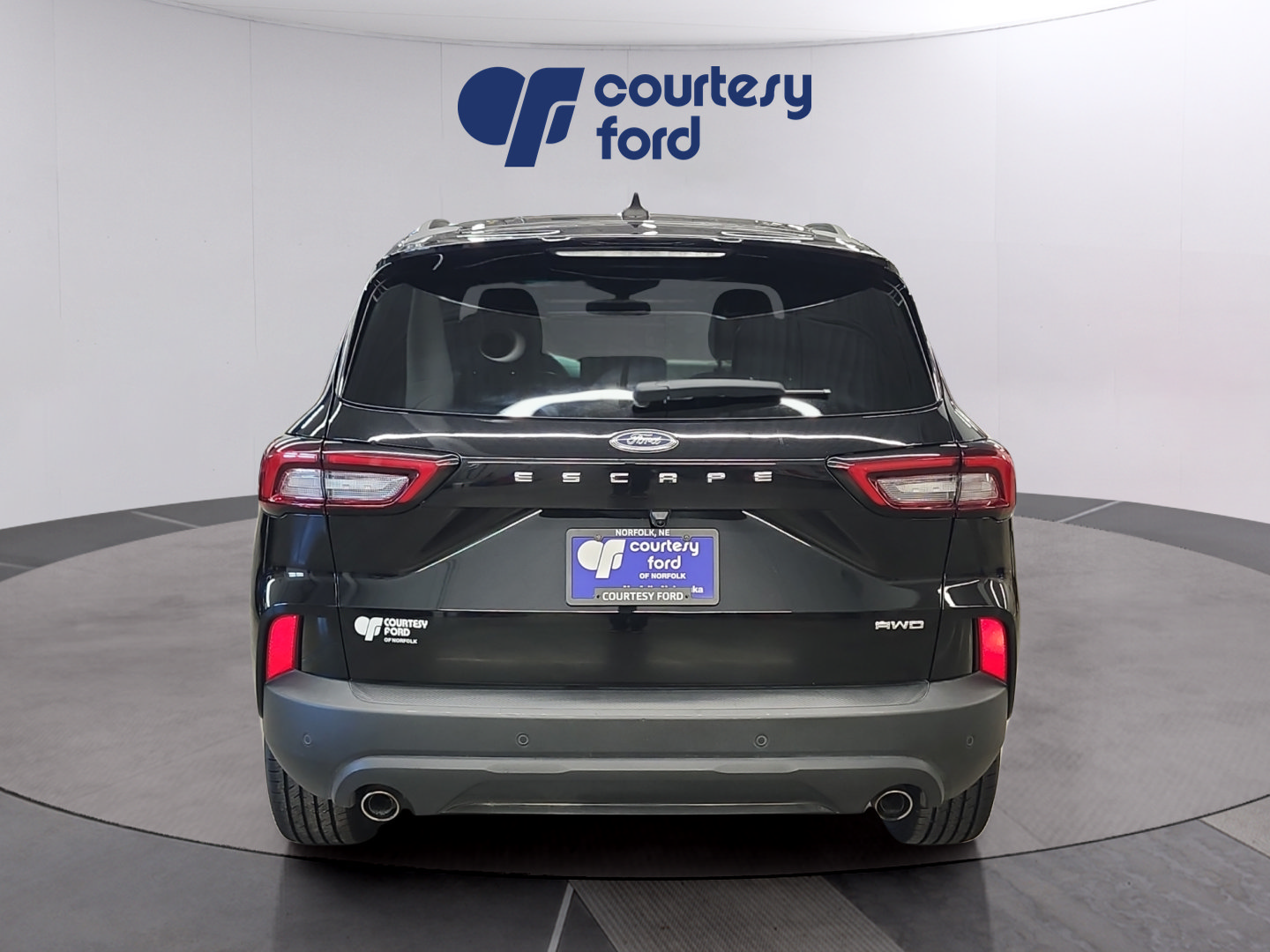 Certified 2025 Ford Escape ST-Line w/ Tech Pack #1 AWD/4WD image 6