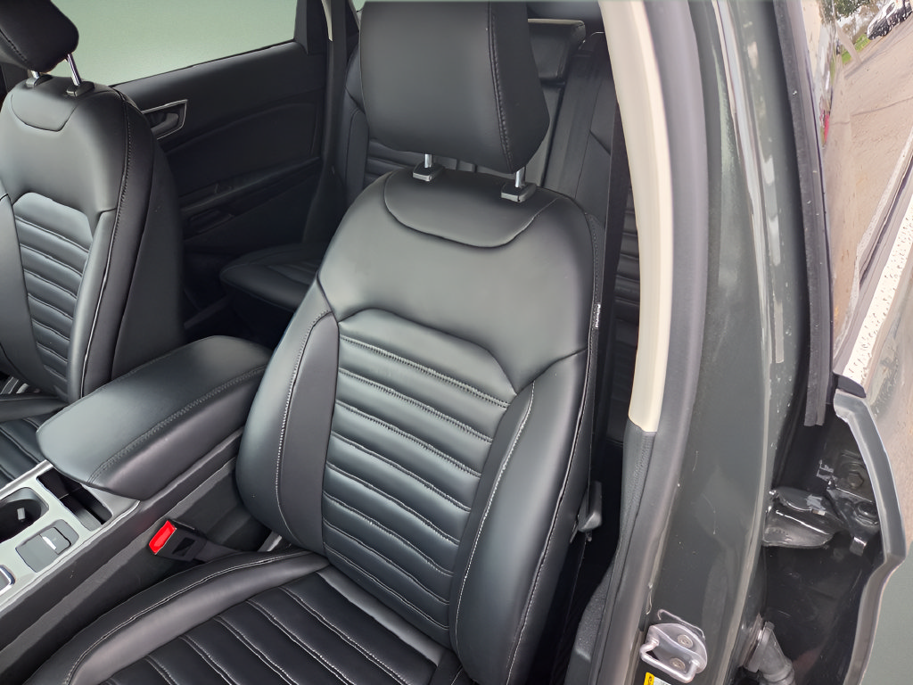 Certified 2024 Ford Edge SEL w/ Convenience Package AWD/4WD image 13
