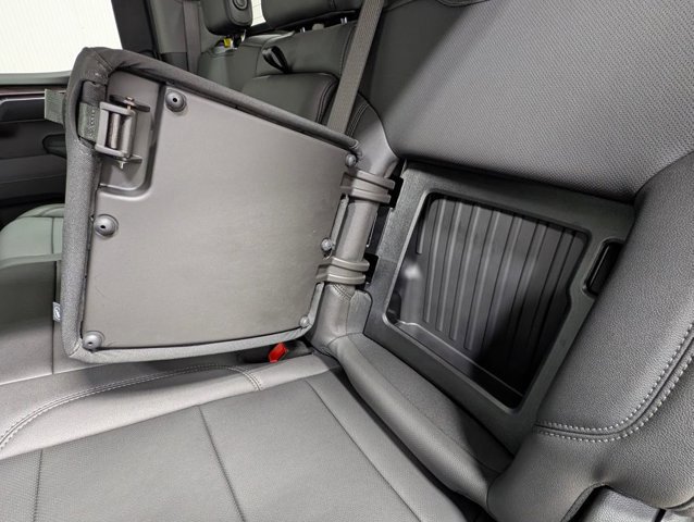 Used 2025 Chevrolet Silverado 1500 LTZ image 17