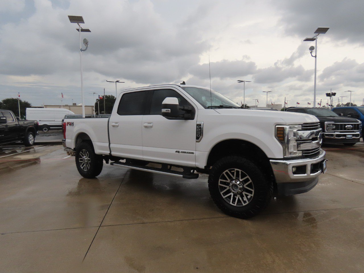 Certified 2019 Ford F250 Lariat w/ Lariat Value Package AWD/4WD image 7