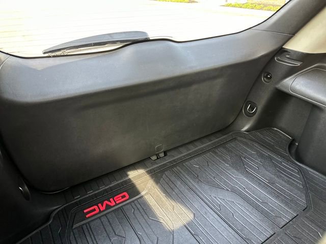 Used 2020 GMC Terrain Denali w/ Denali Premium Package AWD/4WD image 23