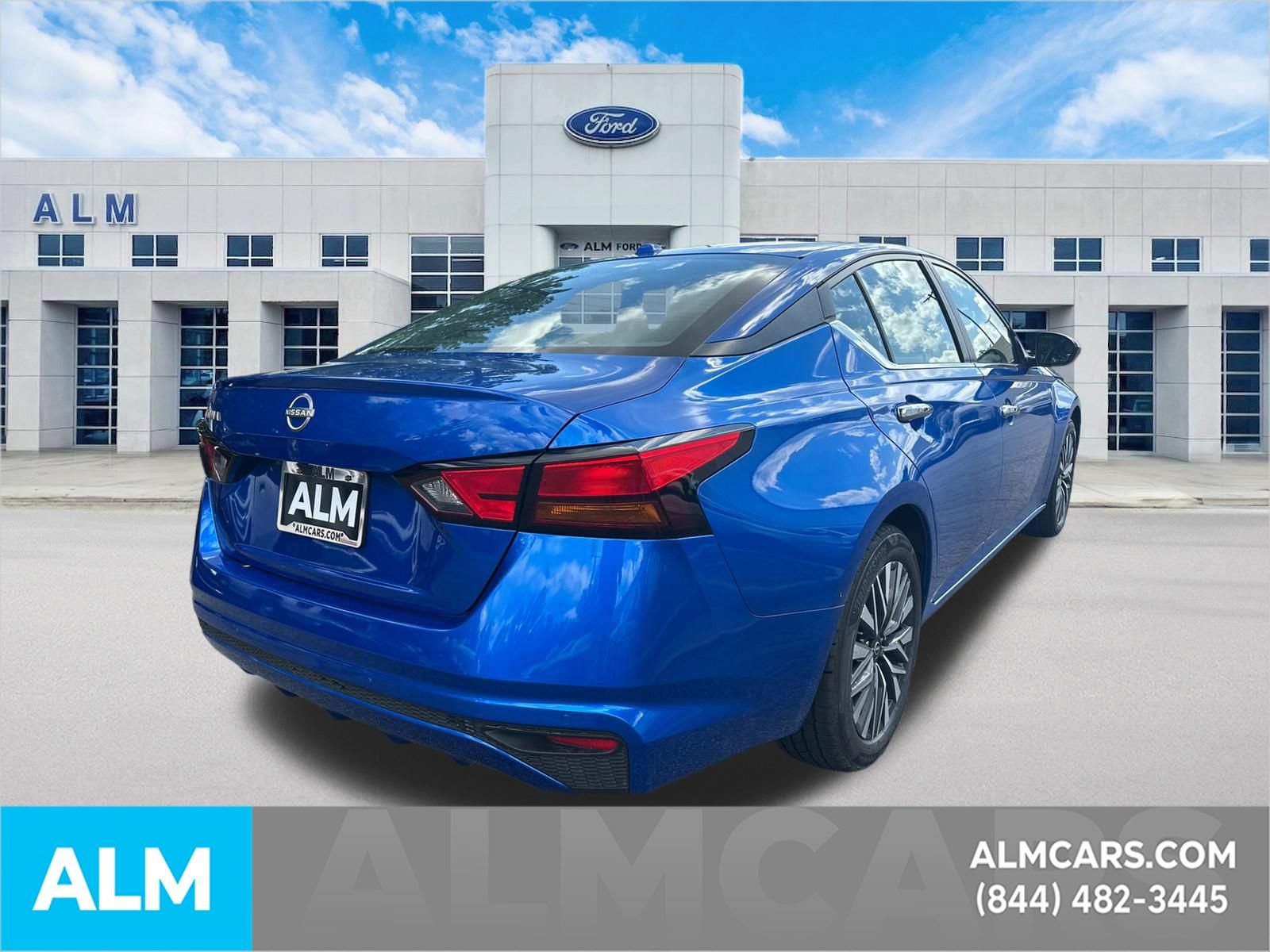 Used 2025 Nissan Altima 2.5 SV FWD image 5
