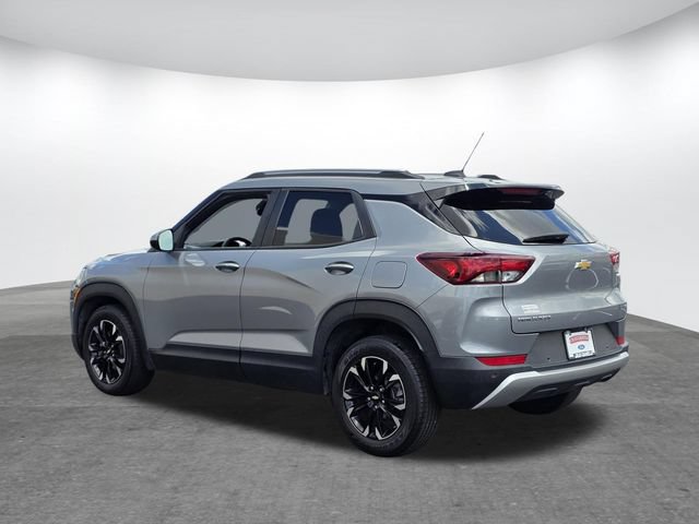 Used 2023 Chevrolet TrailBlazer LT w/ Confidence II Package FWD image 6