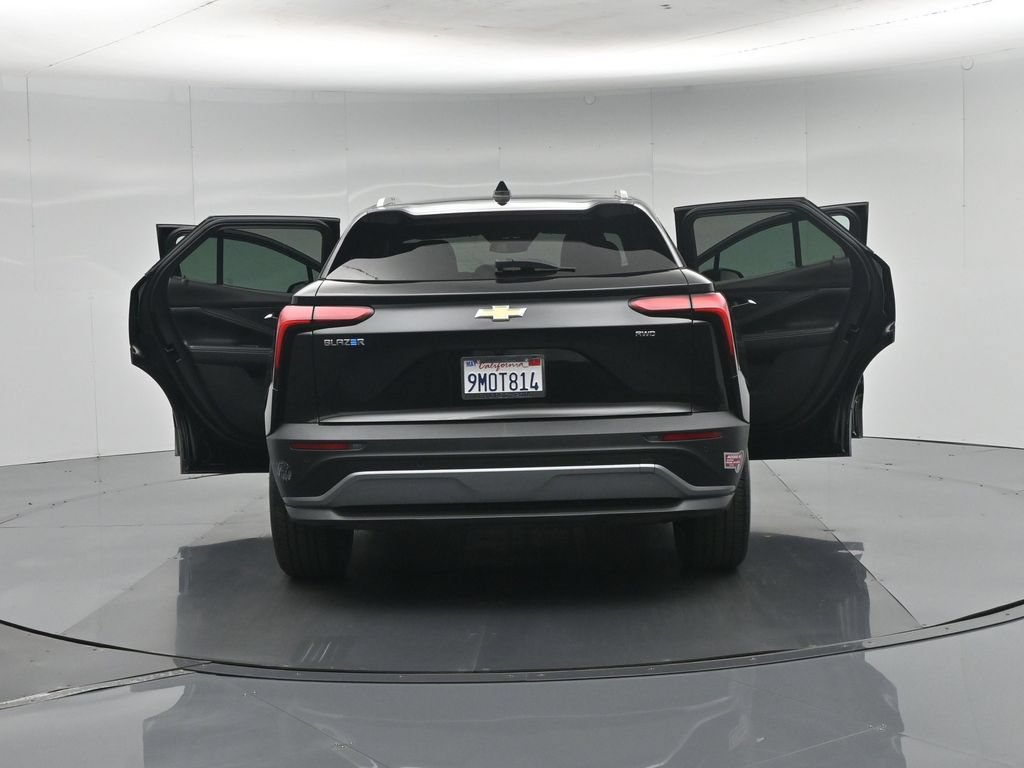 Used 2024 Chevrolet Blazer EV LT AWD/4WD image 34