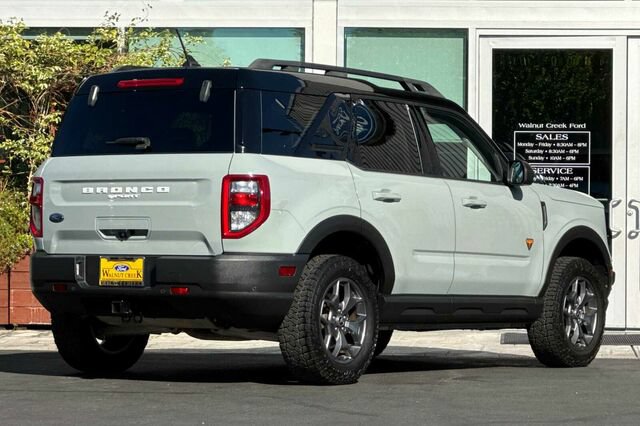 Certified 2021 Ford Bronco Sport Badlands w/ Badlands Package AWD/4WD image 4