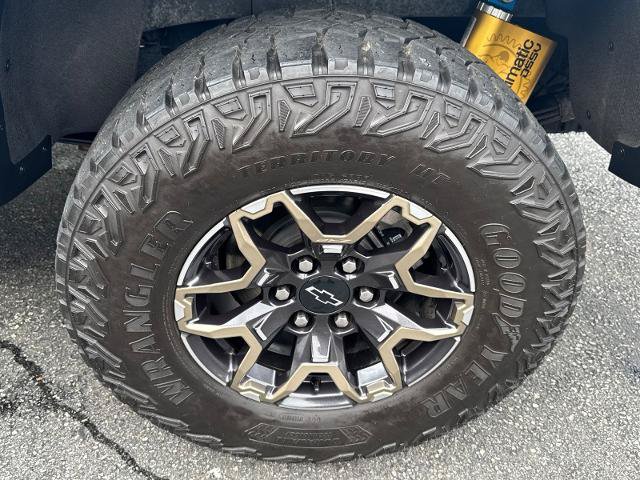 Used 2023 Chevrolet Colorado ZR2 w/ ZR2 Convenience Package III AWD/4WD image 25