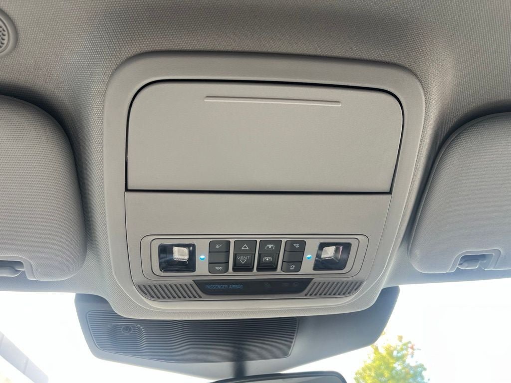 Certified 2023 Ford Explorer XLT w/ Equipment Group 202A AWD/4WD image 36