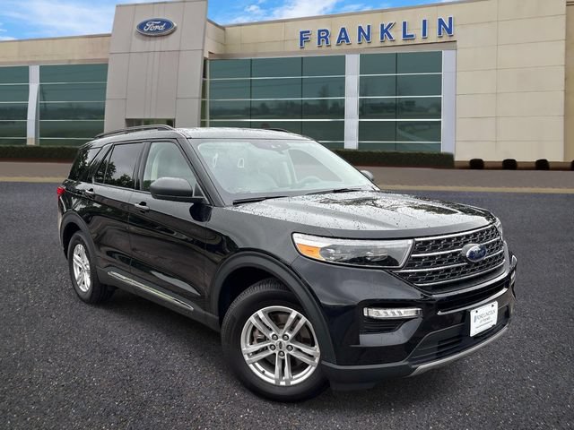 Certified 2022 Ford Explorer XLT w/ Equipment Group 202A