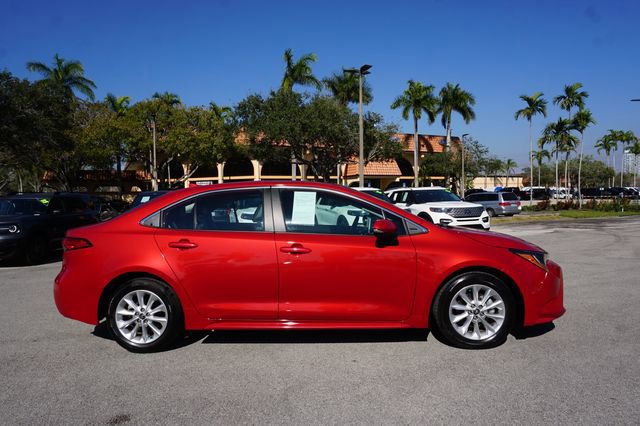 Used 2021 Toyota Corolla XLE image 4