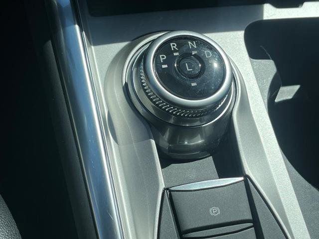 Certified 2024 Ford Explorer Limited w/ Limited Technology Package image 15