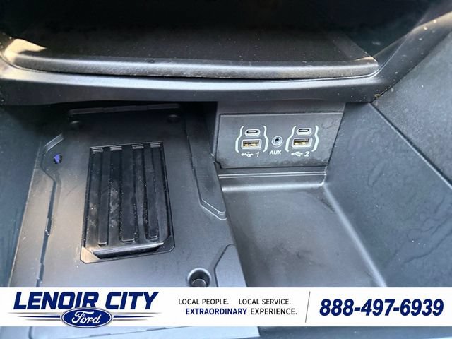 Used 2025 Chrysler Pacifica Limited FWD image 27