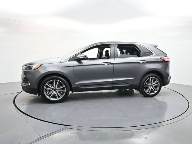 Certified 2022 Ford Edge Titanium AWD/4WD image 4