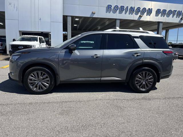 Used 2023 Nissan Pathfinder SL w/ SL Premium Package FWD image 8