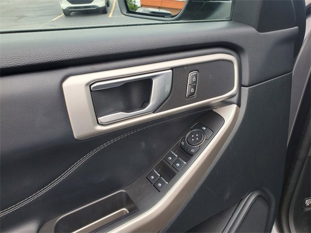 Certified 2023 Ford Explorer XLT w/ Equipment Group 202A image 11