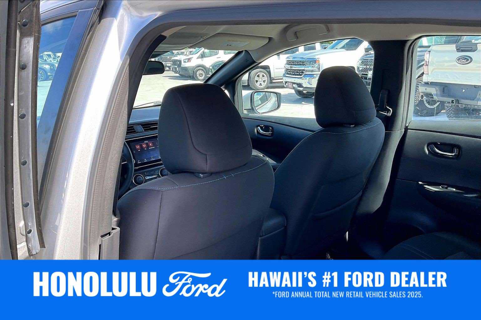 Used 2024 Nissan Leaf S FWD image 12