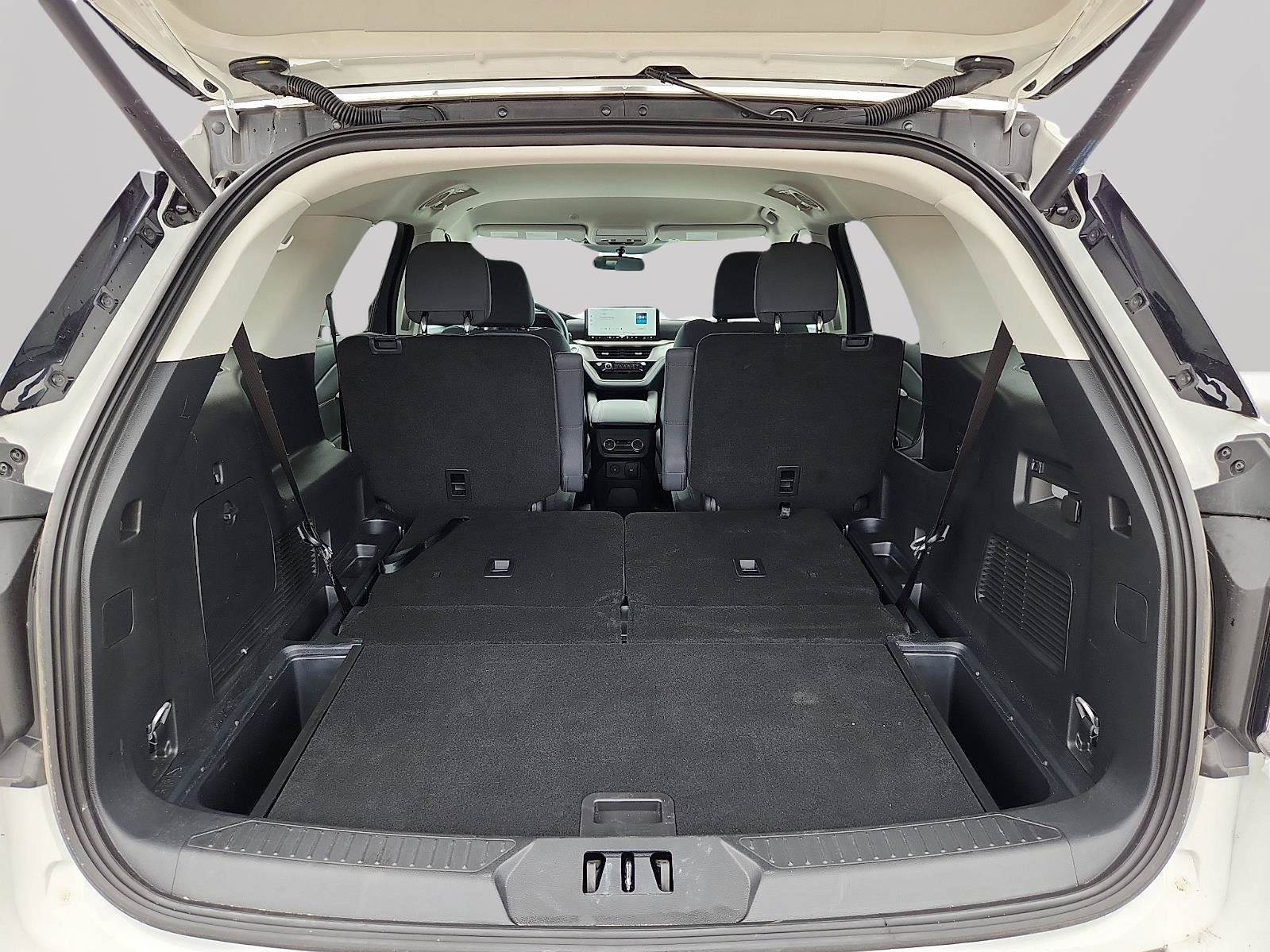 Certified 2025 Ford Explorer Active AWD/4WD image 24