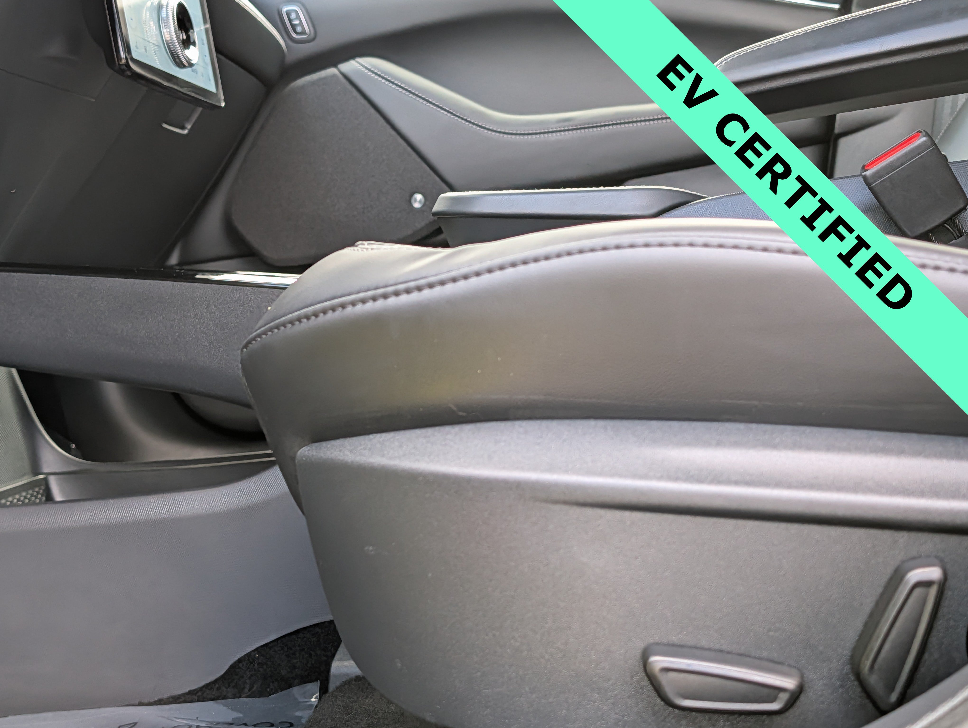 Certified 2025 Ford Mustang Mach-E Premium RWD image 22