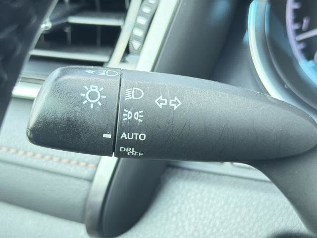 Used 2018 Toyota Camry XLE FWD image 26