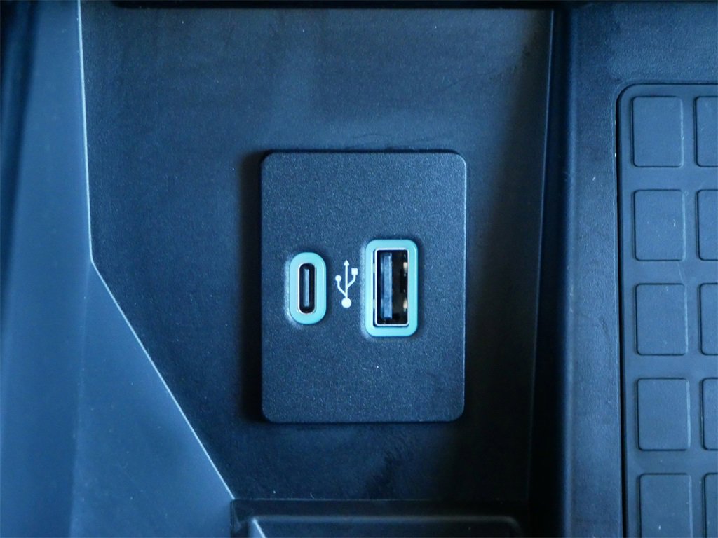 Certified 2022 Ford F150 Raptor w/ Raptor 37 Performance Package image 26