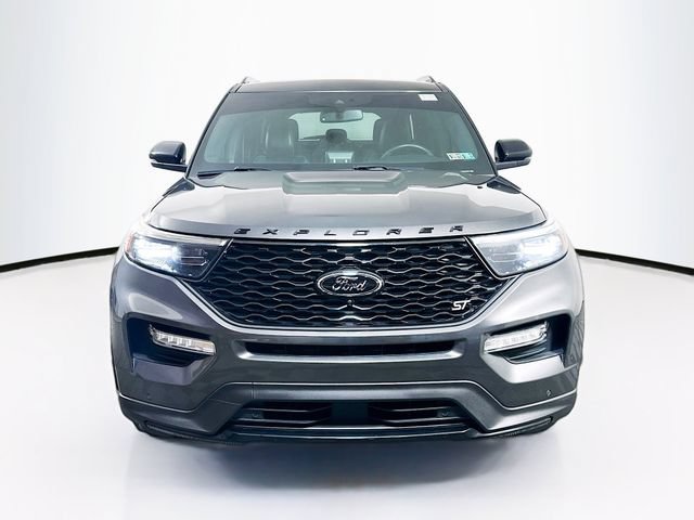 Certified 2020 Ford Explorer ST w/ Premium Technology Package AWD/4WD image 2