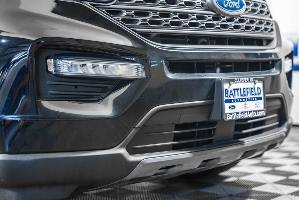 Certified 2021 Ford Explorer XLT w/ Equipment Group 202A image 15