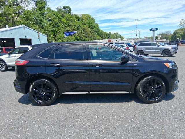 Certified 2022 Ford Edge ST-Line AWD/4WD image 8