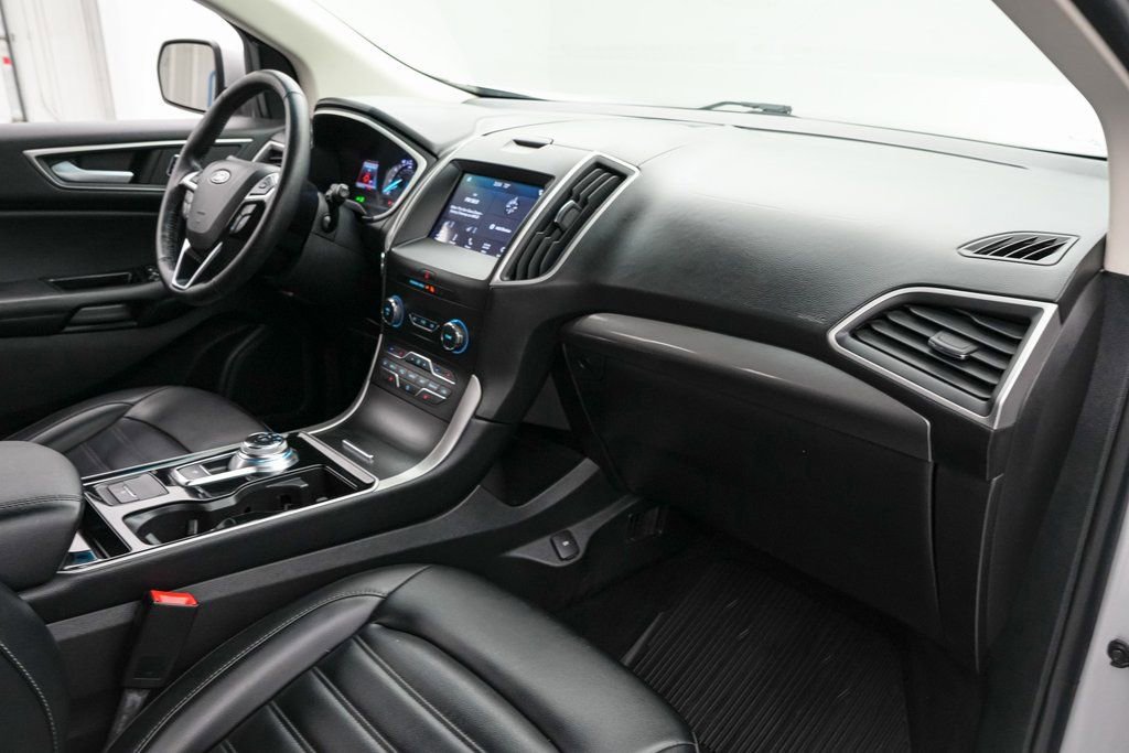 Certified 2019 Ford Edge SEL w/ Equipment Group 201A image 21