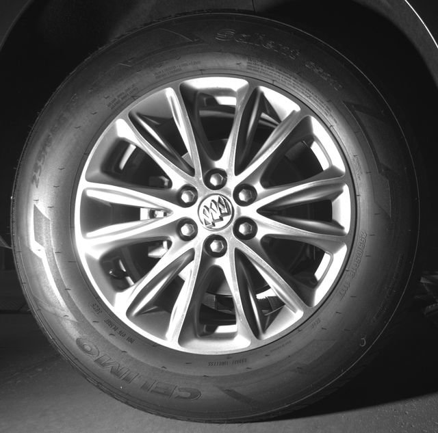 Used 2023 Buick Enclave Essence AWD/4WD image 23