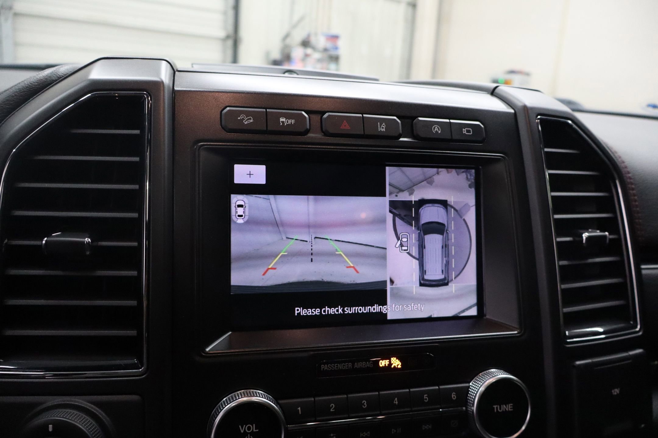 Certified 2020 Ford Expedition Limited image 22