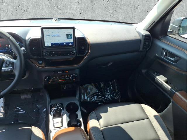 Certified 2024 Ford Bronco Sport Outer Banks w/ Tech Package AWD/4WD image 18