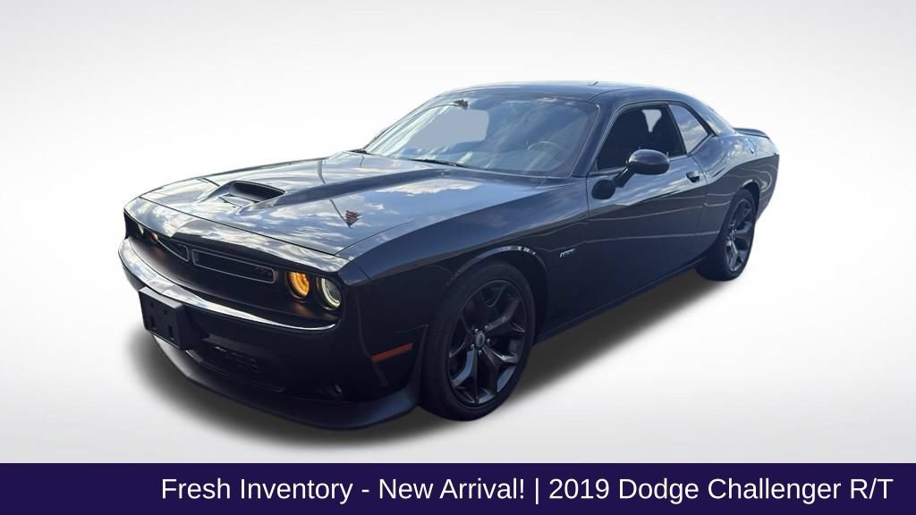 Used 2019 Dodge Challenger R/T RWD video 1