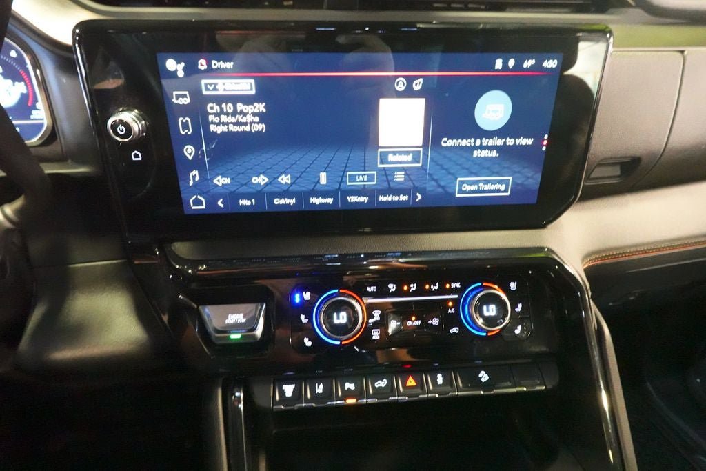 Used 2024 GMC Sierra 2500 AT4 w/ Technology Package AWD/4WD image 15